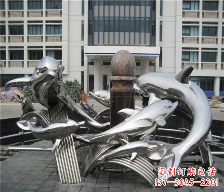 天津校园不锈钢海豚海浪雕塑