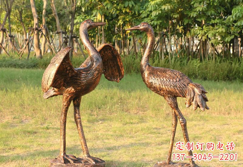 天津展翅仙鹤铜雕