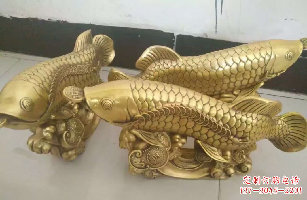 天津招财金龙鱼雕塑 