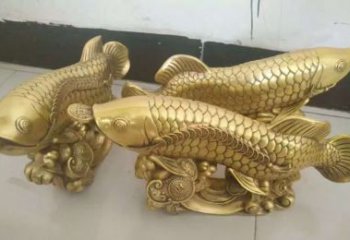 天津招财金龙鱼雕塑 