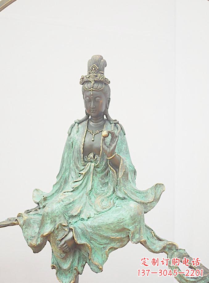天津铸铜观自在观音雕像