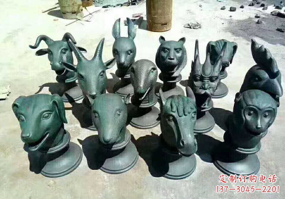 天津铸铜十二生肖动物雕塑