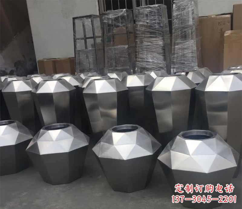 天津不锈钢组合花盆雕塑