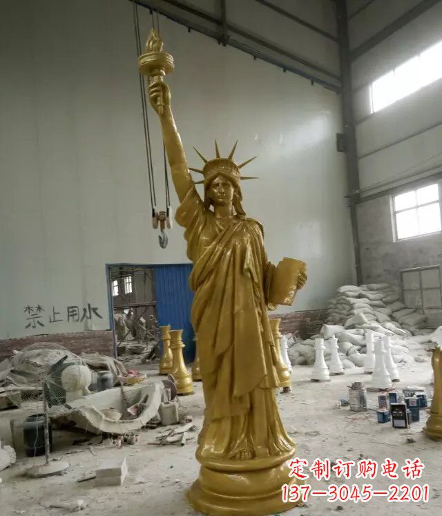 天津自由女神玻璃钢仿铜人物雕塑
