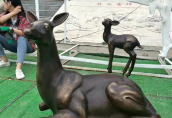 天津铸铜广场动物鹿雕塑 