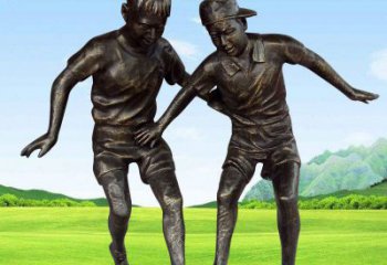 天津铸铜踢足球的儿童